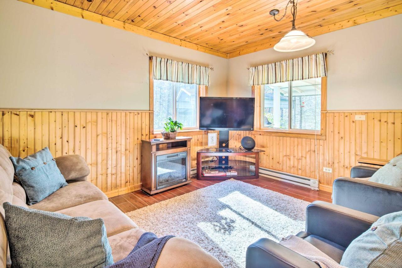 Penrose Home With Covered Deck And Fire Pit! Zewnętrze zdjęcie