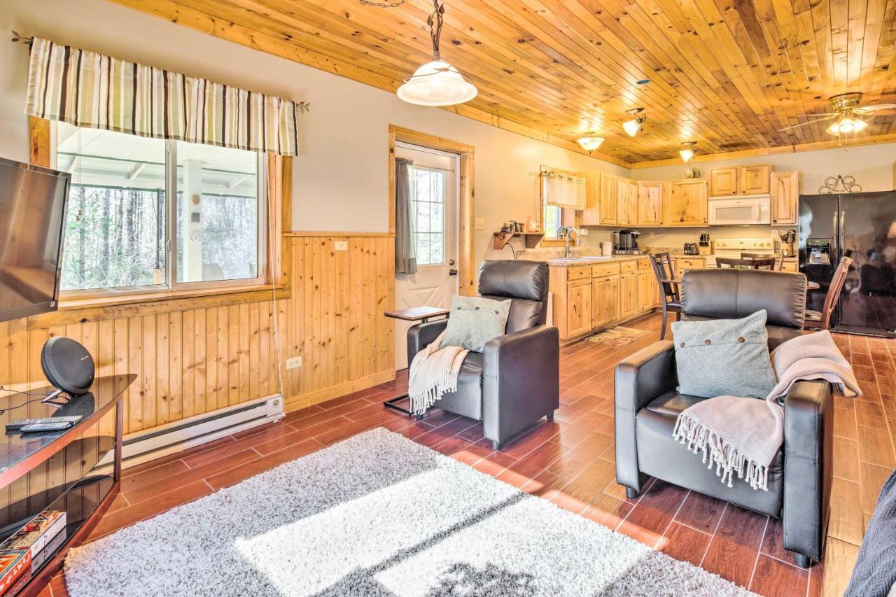 Penrose Home With Covered Deck And Fire Pit! Zewnętrze zdjęcie